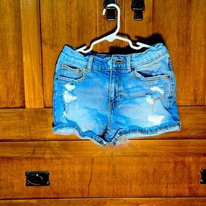 Ripped jeans shorts with pockets from Zara size 10